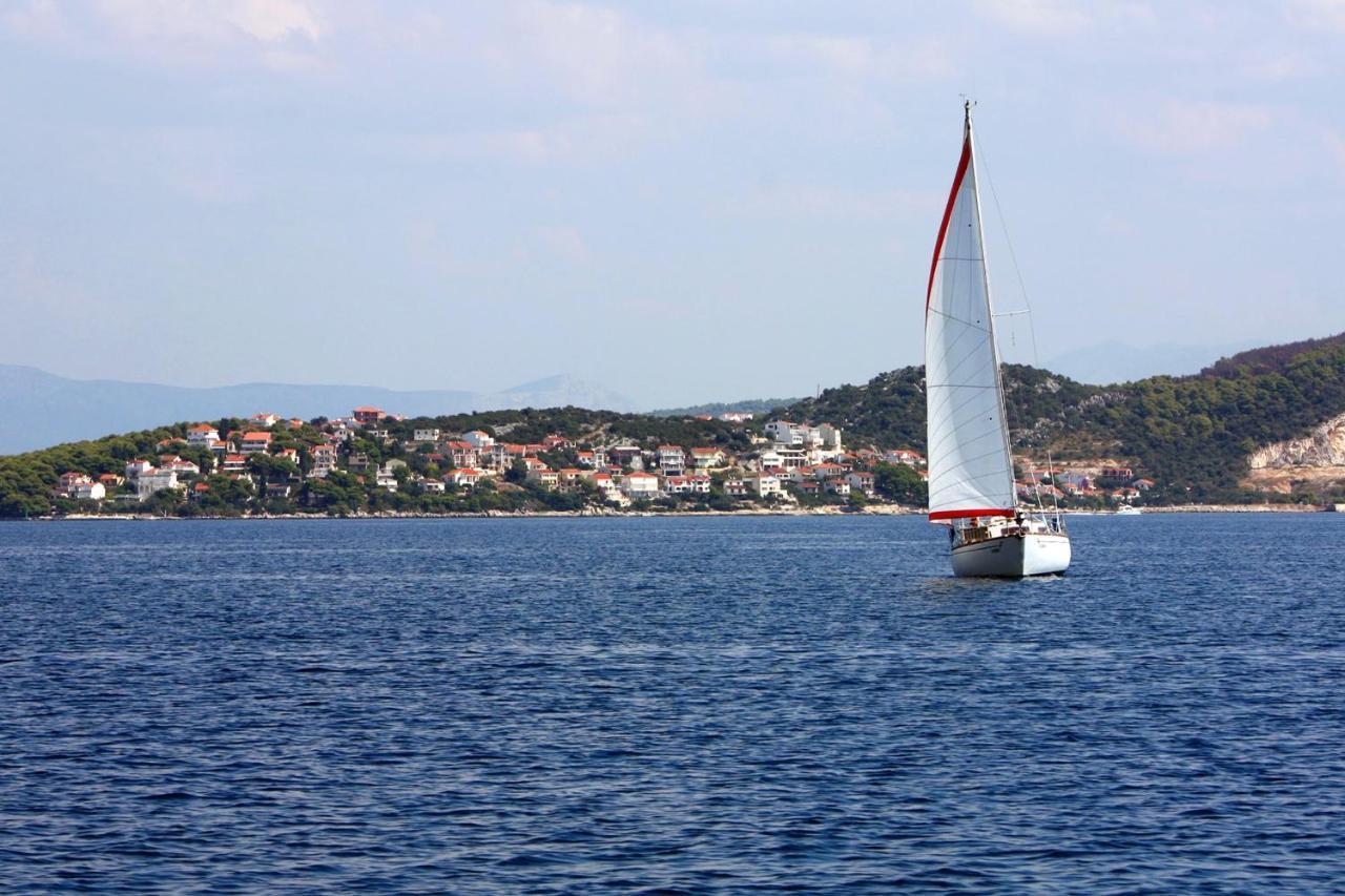 Apartments By The Sea Okrug Donji, Ciovo - 12502 Okrug Gornji Exterior photo